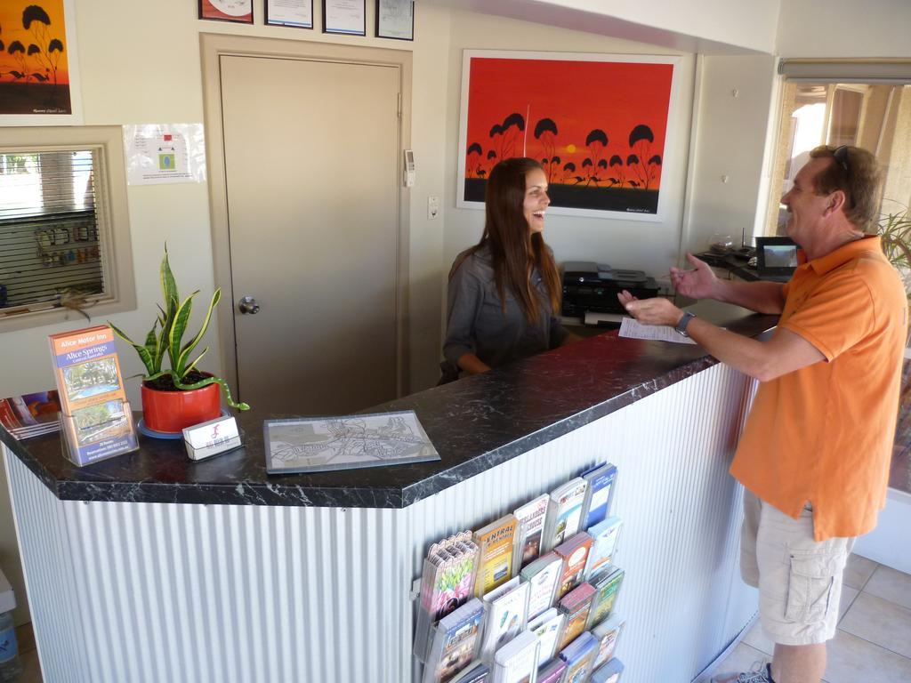 Alice Motor Inn Alice Springs Kültér fotó